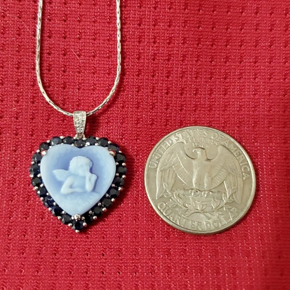 14kt Chain & Charm - Picture 8 of 8